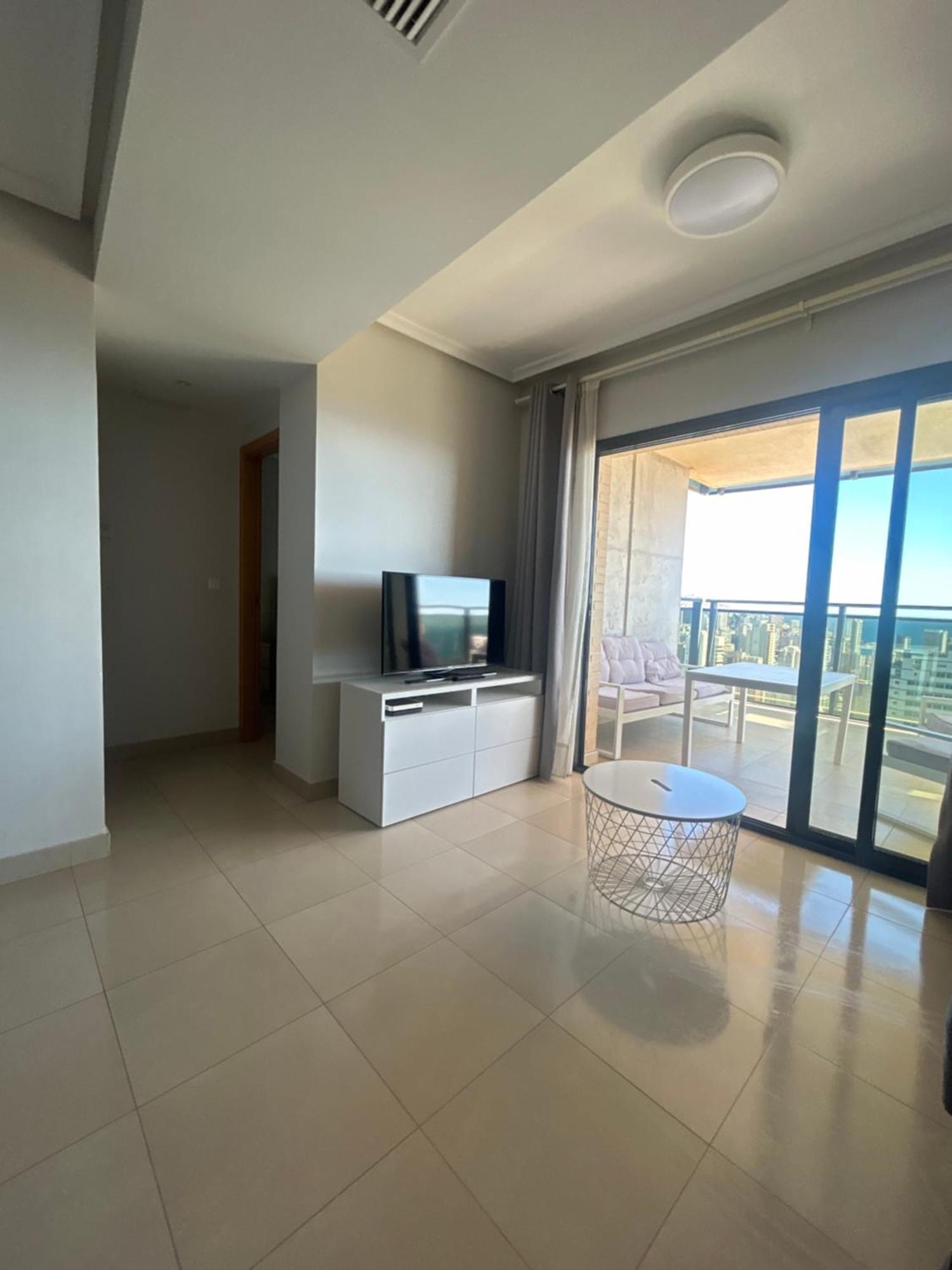Kronos Apartment Бенидорм Екстериор снимка