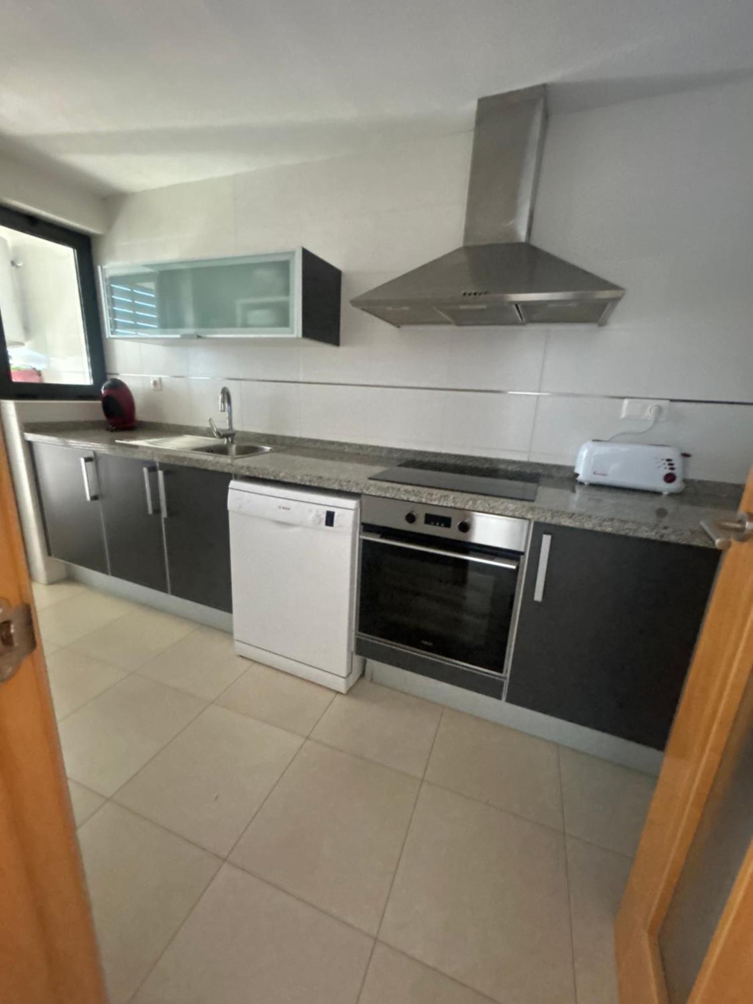 Kronos Apartment Бенидорм Екстериор снимка