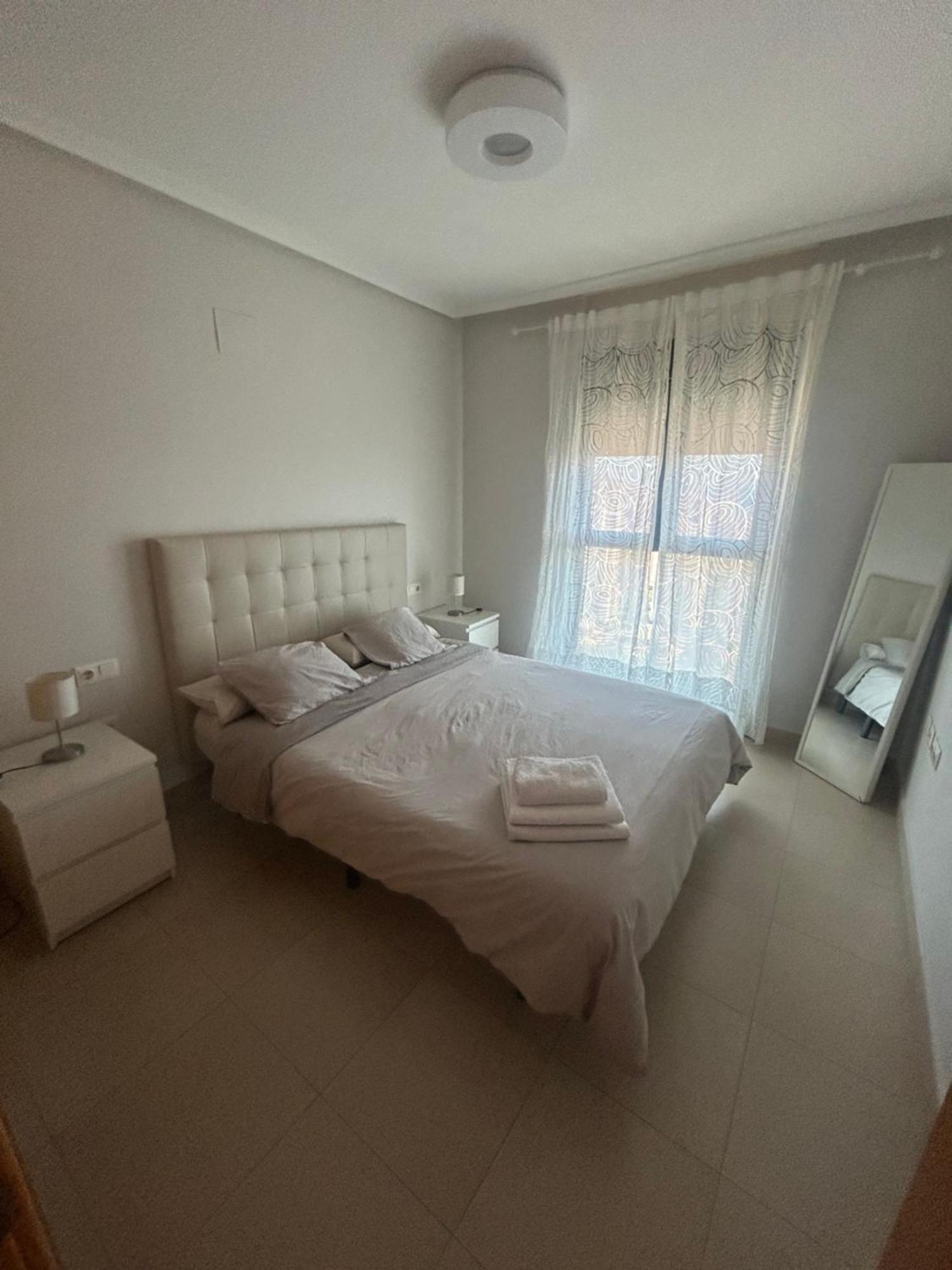 Kronos Apartment Бенидорм Екстериор снимка